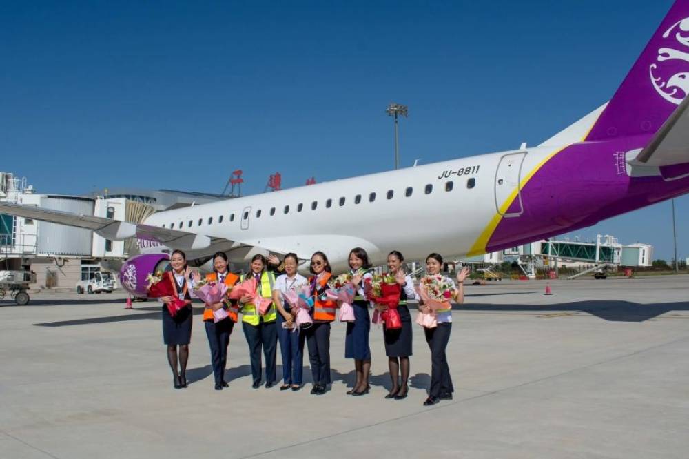 АНХ УДАА ЭМЭГТЭЙЧҮҮДЭЭС БҮРДСЭН БАГ НИСЛЭГ ҮЙЛДЭВ