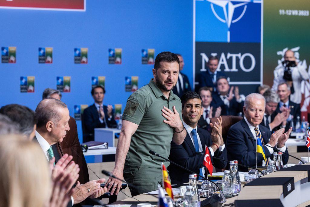 НАТО-ГИЙН ДЭЭД ХЭМЖЭЭНИЙ УУЛЗАЛТААР УКРАИНЫ АСУУДЛЫГ ОНЦЛОН ХЭЛЭЛЦЭЖ БАЙНА