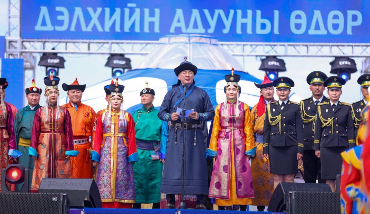 "ДЭЛХИЙН АДУУНЫ ӨДӨР"-ИЙН АЛБАН ЁСНЫ НЭЭЛТ БОЛЛОО