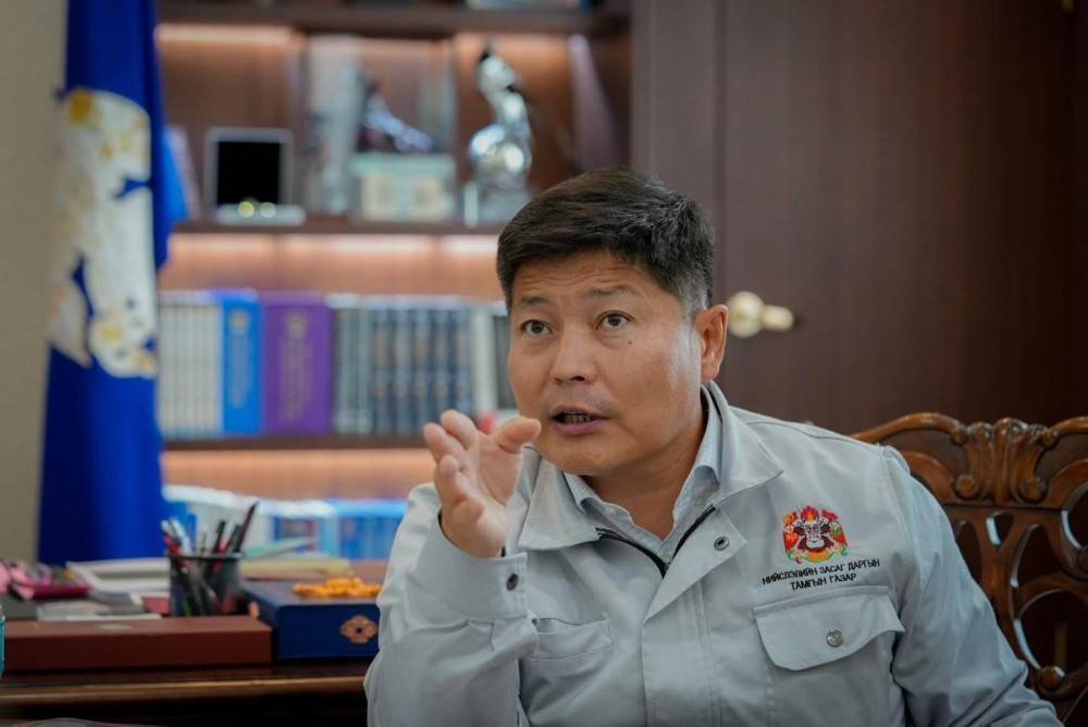 НИЙСЛЭЛ ₮3.2 ТЭРБУМЫГ ЗОРИУЛАЛТЫН БУСААР ЗАРЦУУЛЖЭЭ