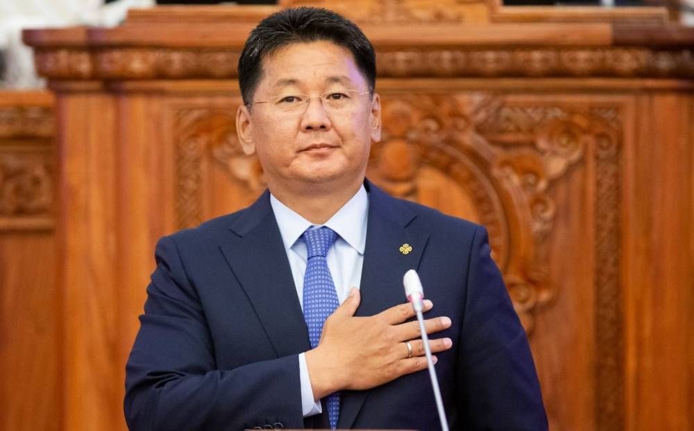 ЕРӨНХИЙЛӨГЧИЙН БАЙР СУУРЬ ХҮЧТЭЙ БОЛСООР...