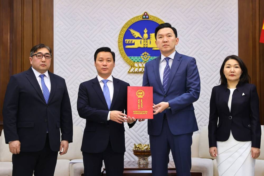 УИХ-ЫН ГИШҮҮНИЙГ ЭГҮҮЛЭН ТАТАХТАЙ ХОЛБООТОЙ ХУУЛИЙН ТӨСЛИЙГ ӨРГӨН БАРИЛАА