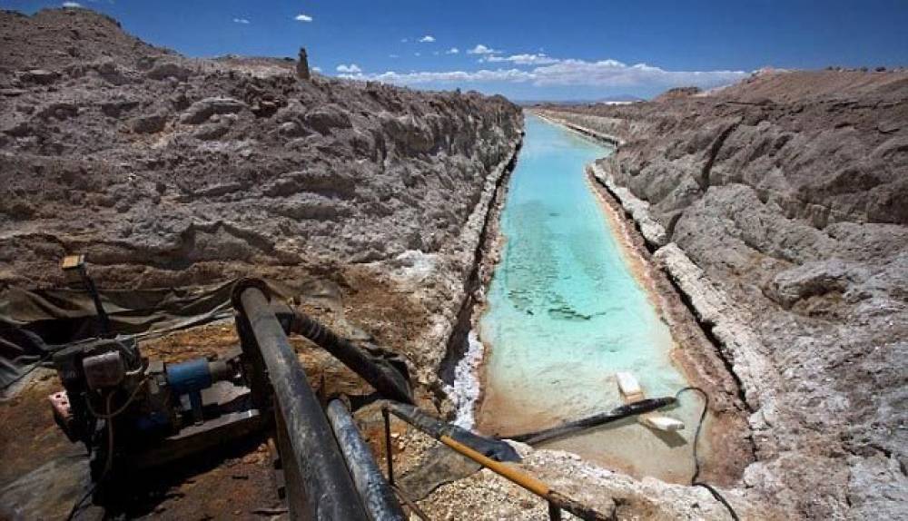 УС БОХИРДУУЛСНЫ ТӨЛБӨРӨӨ ТӨЛӨХГҮЙ БОЛ "ОЮУТОЛГОЙ" КОМПАНИД УС АШИГЛУУЛАХ ЭСЭХ АСУУДАЛ ЯРИГДАНА