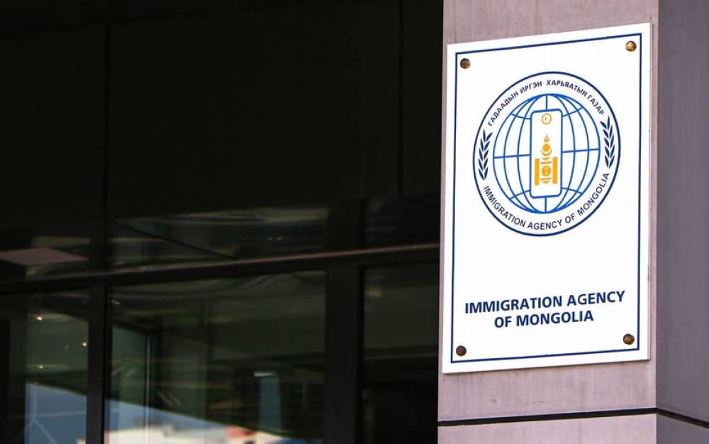 ХОЁРДУГААР САРД 12 УЛСЫН 87 ИРГЭНИЙГ АЛБАДАН ГАРГАЖЭЭ