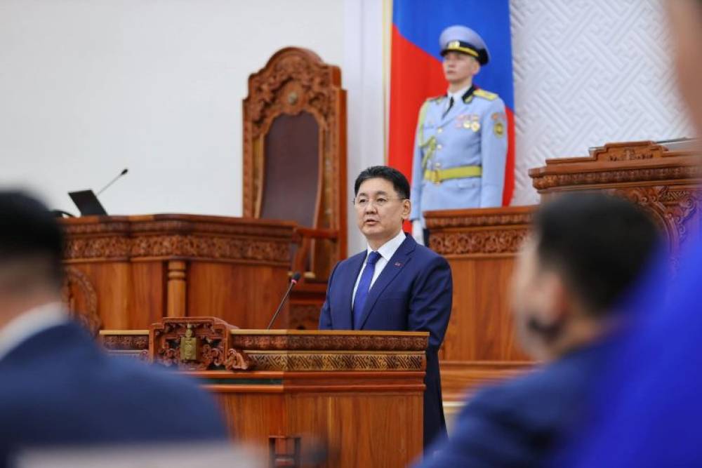 "ЕРӨНХИЙЛӨГЧИЙН" ХУУЛИАС БҮҮ АЙ, ҮНДСЭН ХУУЛЬ ПАРЛАМЕНТЫГ ХАМГААЛСАН!