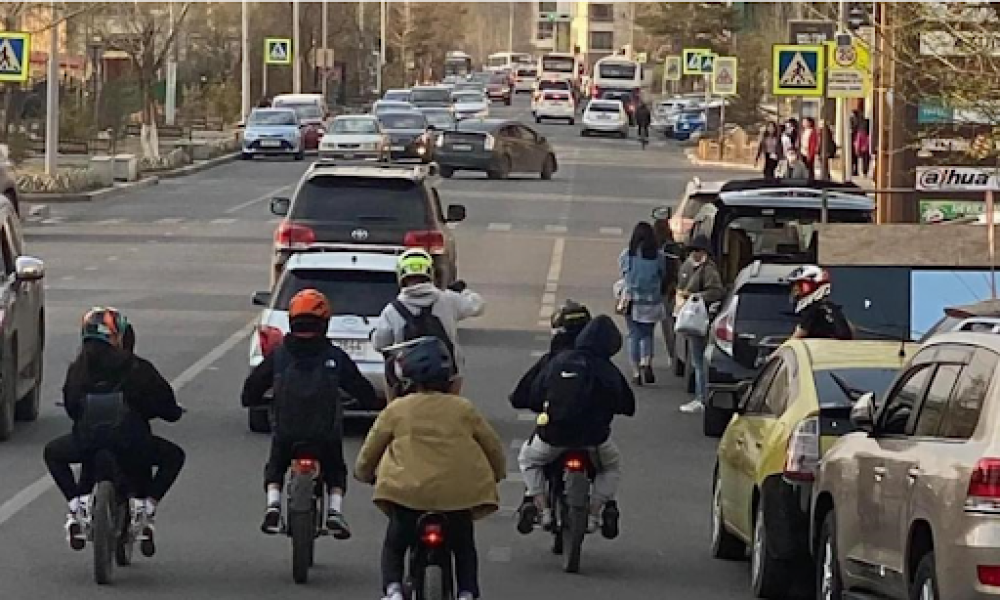 СКҮҮТЕР, СУРРОН, БУСАД ШИНЭ ТЭЭВРИЙН ХЭРЭГСЛҮҮД ХУУЛИА ХҮЛЭЭЖ БАЙНА