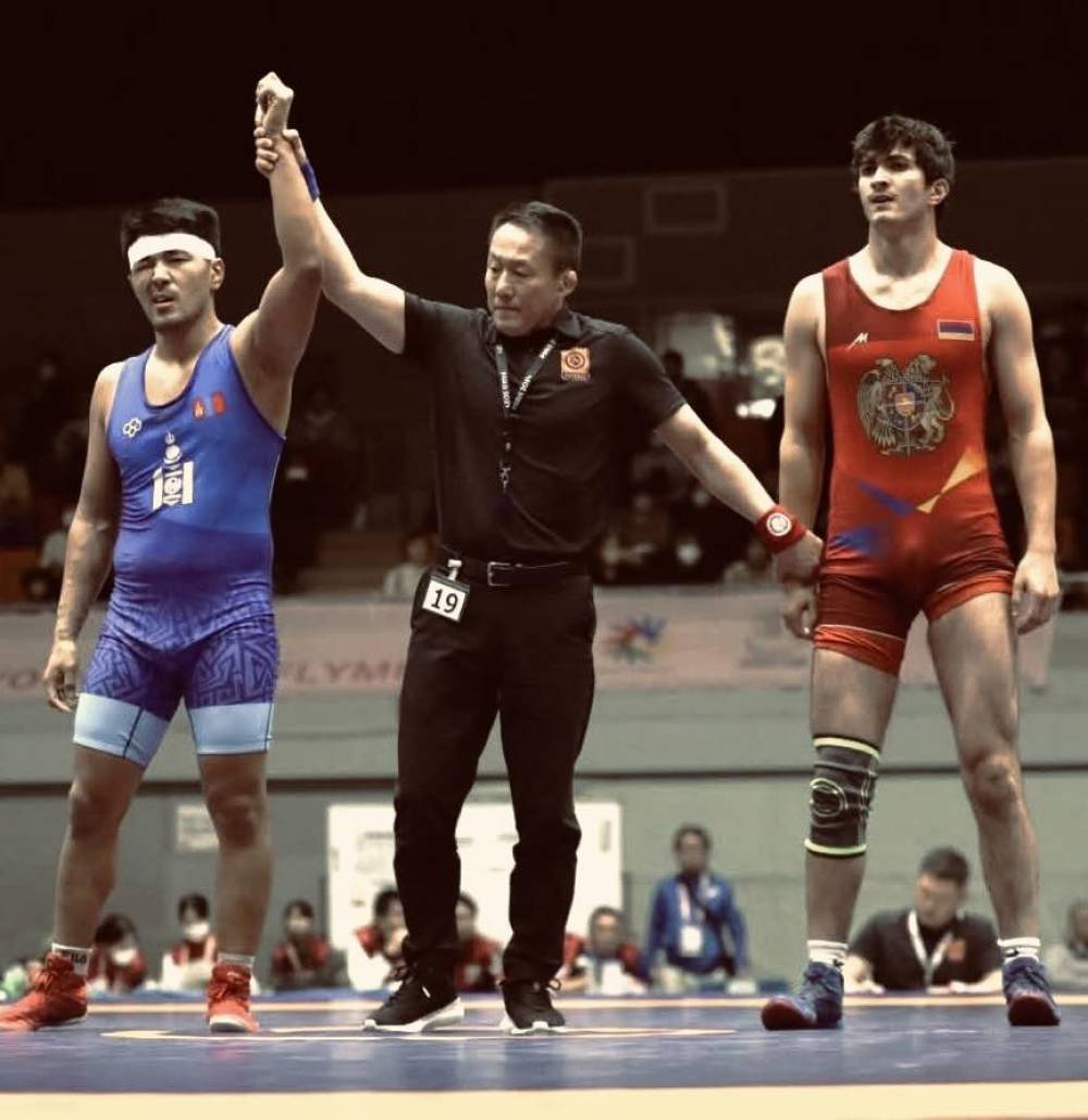 ДИФЛИМПЫН НААДМЫН ЧӨЛӨӨТ БӨХИЙН ТӨРӨЛД 2 ХҮРЭЛ МЕДАЛЬ ХҮРТЛЭЭ