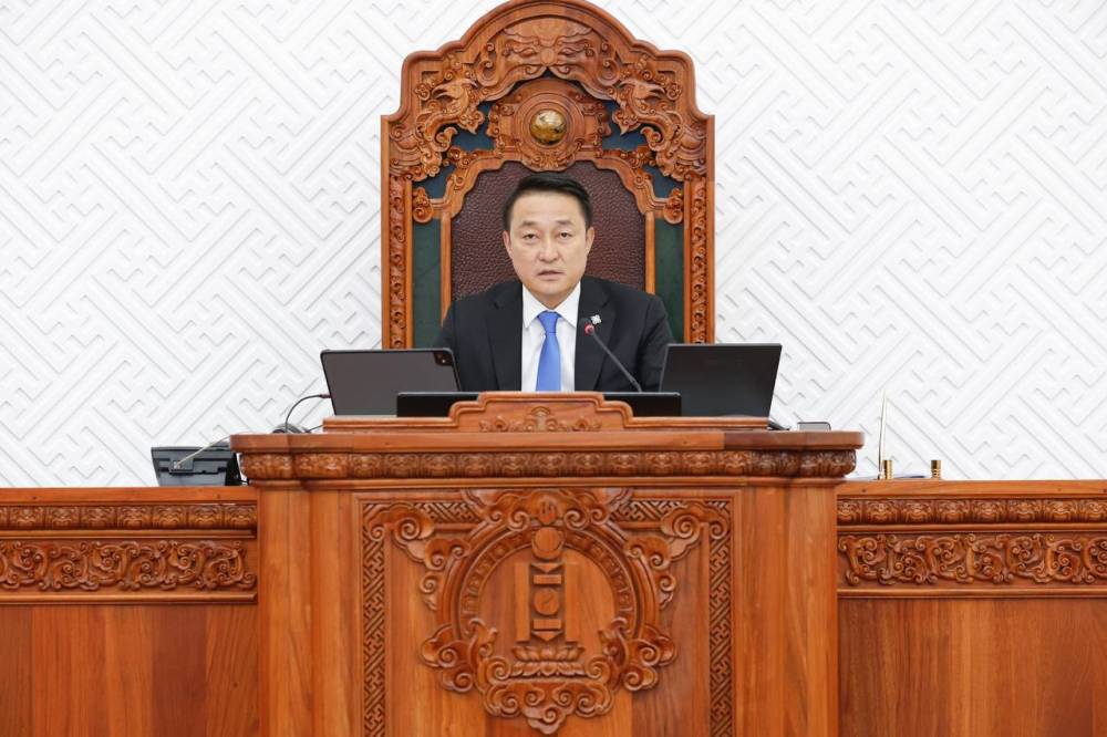 УИХ-ЫН ДАРГА Д.АМАРБАЯСГАЛАНГ ҮҮРЭГТ АЖЛААС НЬ ЧӨЛӨӨЛЛӨӨ