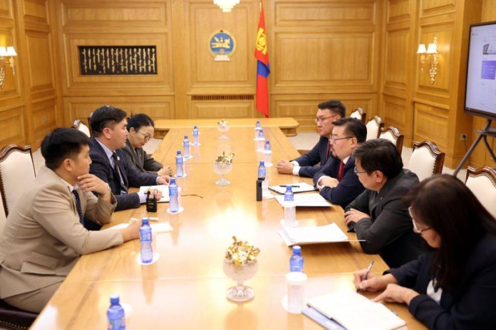 БАГШ НАРЫН ҮНДСЭН ЦАЛИНГ 3.5 САЯ ТӨГРӨГТ ХҮРГЭХ БОЛОМЖИЙГ СУДЛАНА